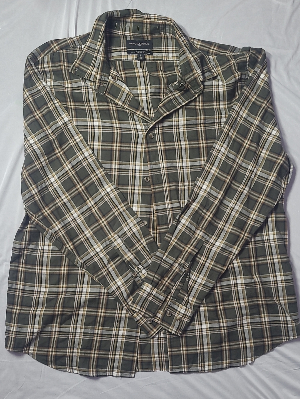 Banana Republic Olive Green and Cream Plaid Button-Down Shirt Large